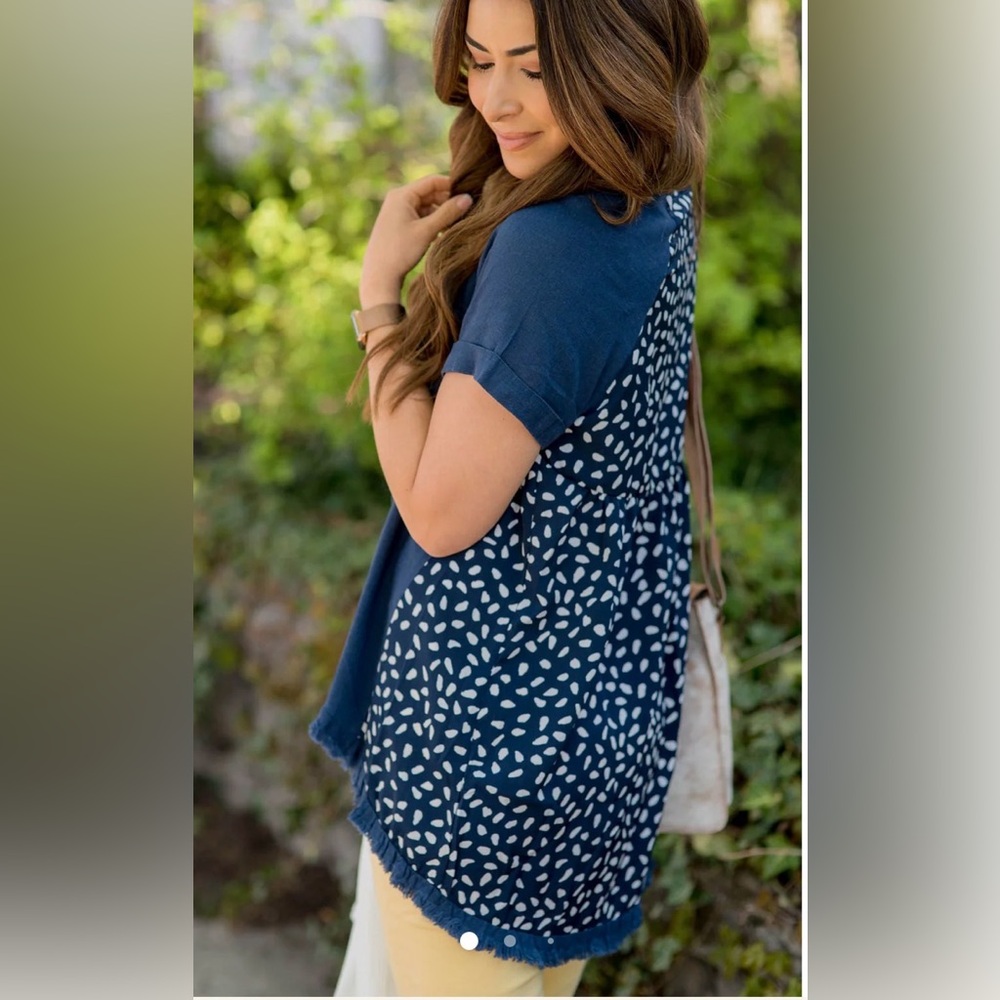 Umgee Navy Blue Short Sleeve Top with Patterned Detail (T2261) - Picture 2 of 8